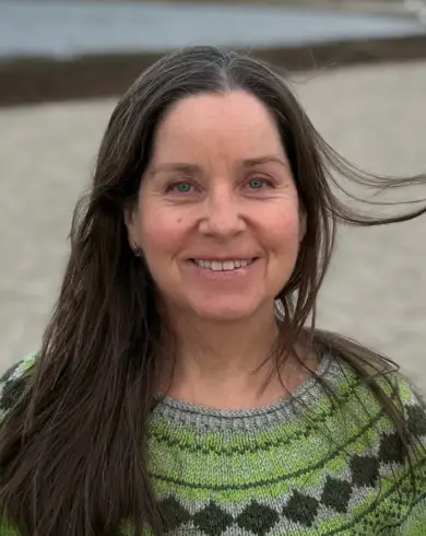 porträtt på kvinnlig yoga lärare i malmö på ayurvediskt center